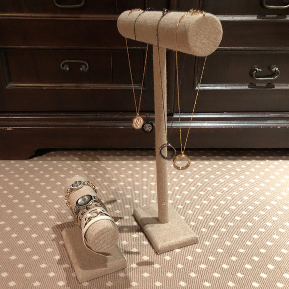 Origami Owl Linen T-Bar & Bracelet Two Display set - Picture 4 of 5